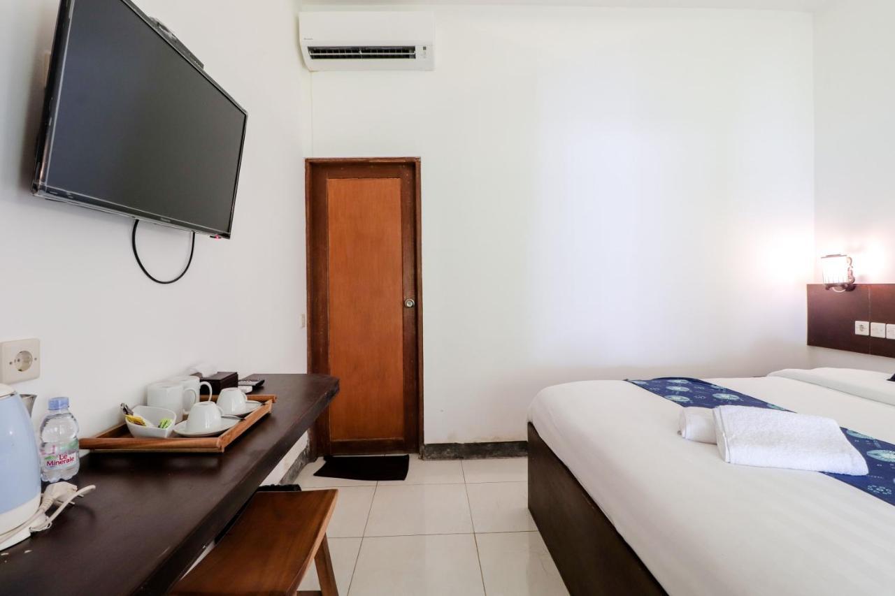 Balkondes Kenalan Hotel Magelang Buitenkant foto
