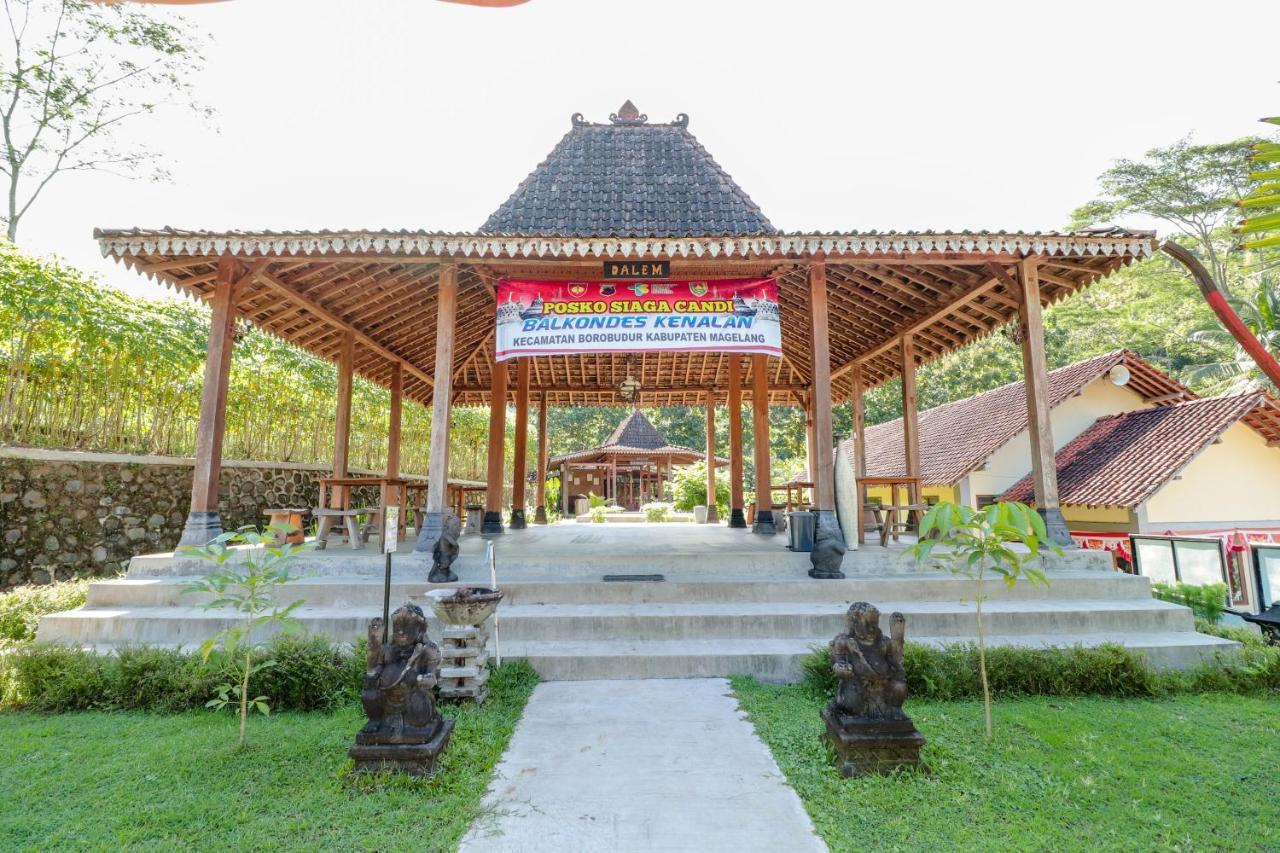 Balkondes Kenalan Hotel Magelang Buitenkant foto