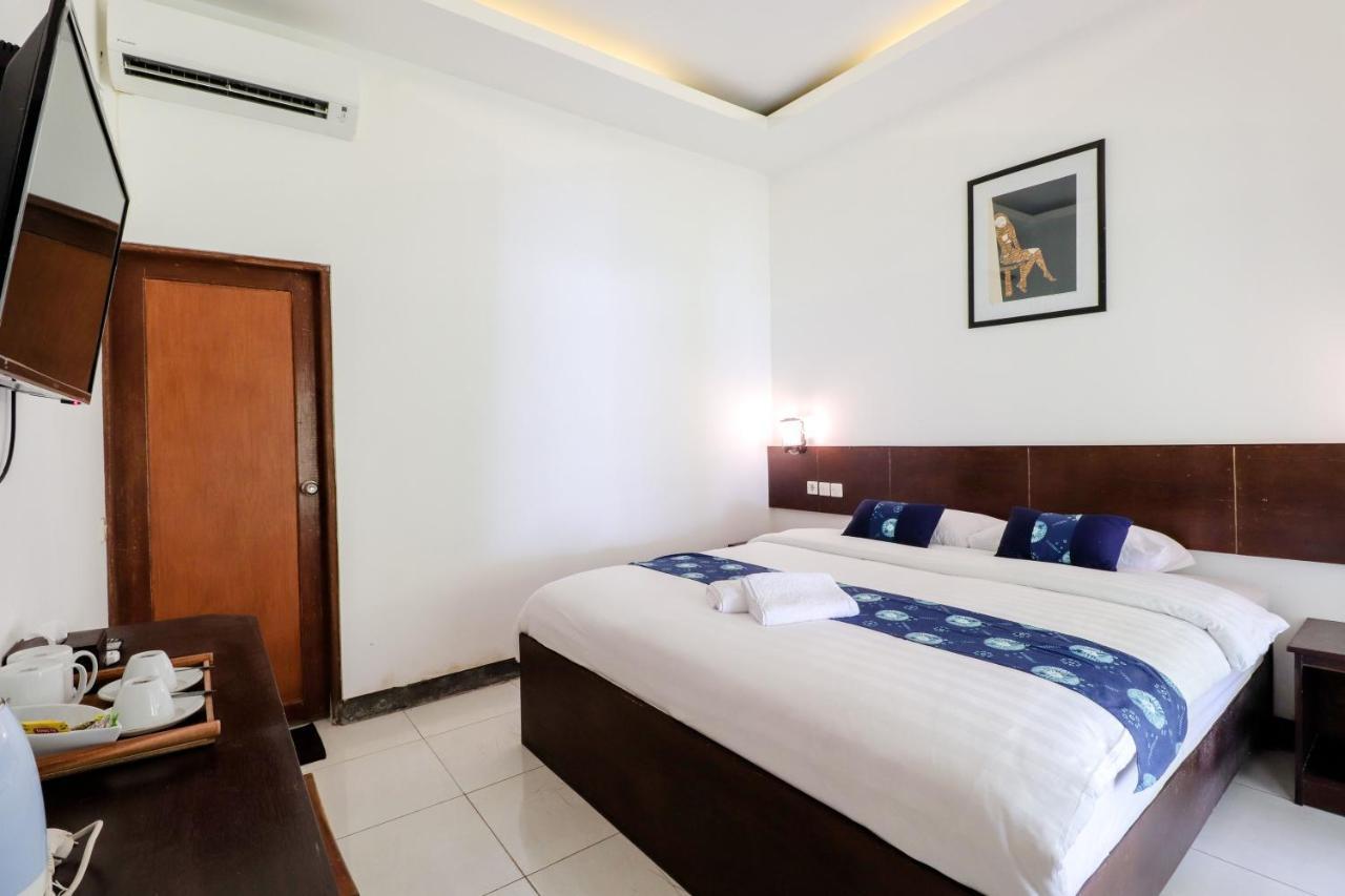 Balkondes Kenalan Hotel Magelang Buitenkant foto