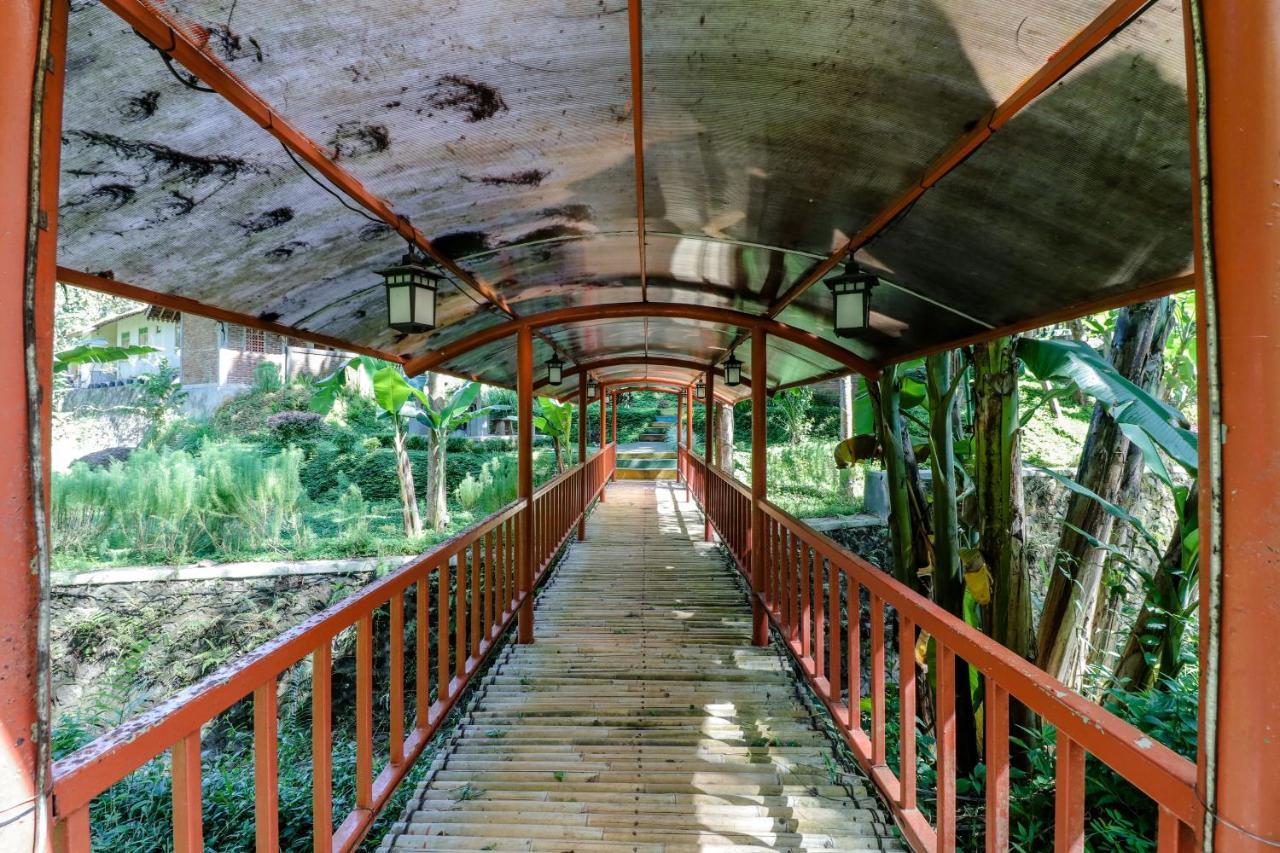Balkondes Kenalan Hotel Magelang Buitenkant foto
